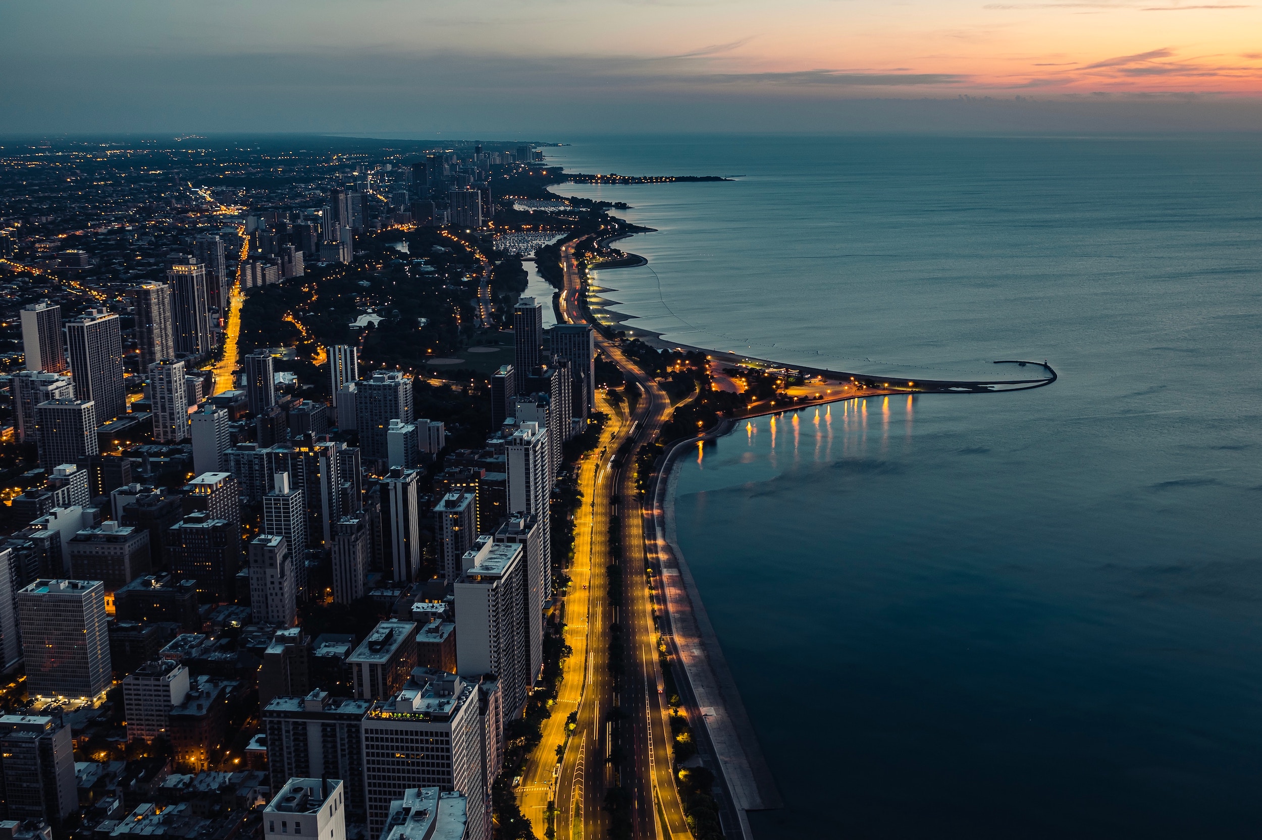 Buying luxury home in Chicago